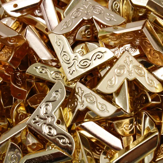 Cantoneira Para Livro 16X29Mm Em Ferro Com 200 Pecas - Dourado