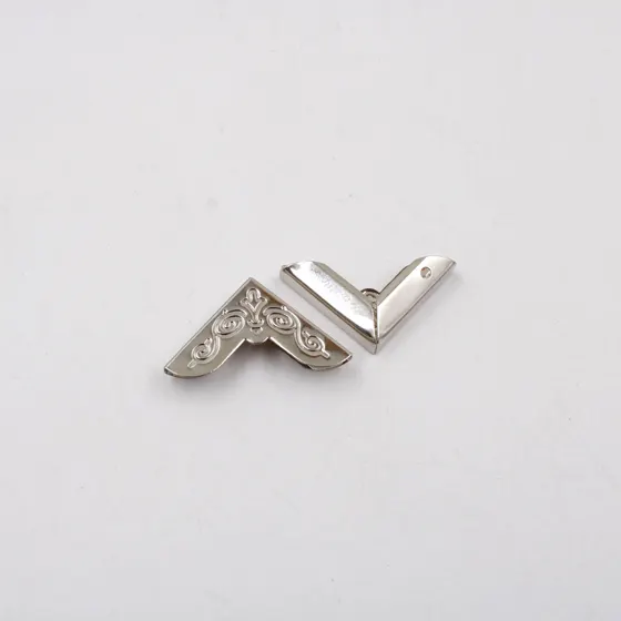 Cantoneira Para Livro 16X29Mm Em Ferro Com 200 Pecas - Niquel