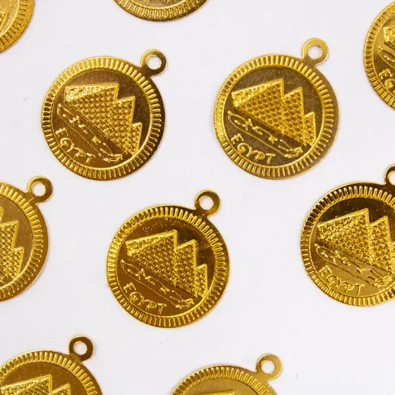 Pingente Moedinha Piramide Ref 111 Em Aluminio Com 1000 Pecas - Dourado