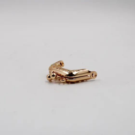 Fecho Da Vovo Trabalhado 4,5Cm Em Ferro Unidade - Dourado