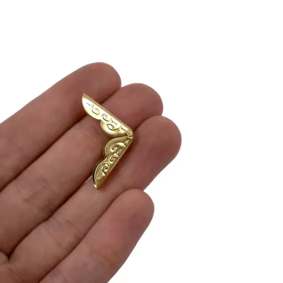 Cantoneira Para Livro 21X21Mm Em Ferro Com 200 Pecas - Dourado