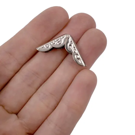 Cantoneira Para Livro 21X21Mm Em Ferro Com 200 Pecas - Niquel