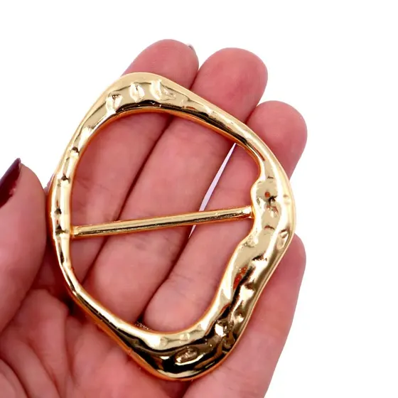 Fivela Passante Oval Organica Cataforetica Em Zamak Com 02 Unidades - Dourado