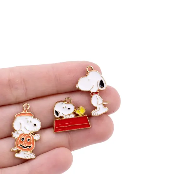 Pingente Snoopy Em Zamac Com 30 Pecas - 103 Colorido