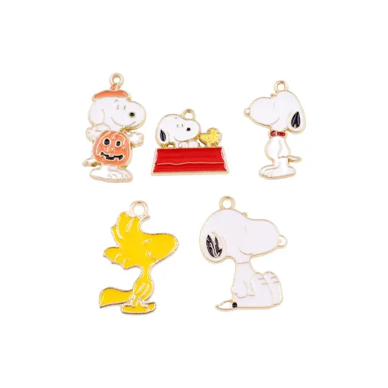 Pingente Snoopy Em Zamac Com 30 Pecas - 103 Colorido