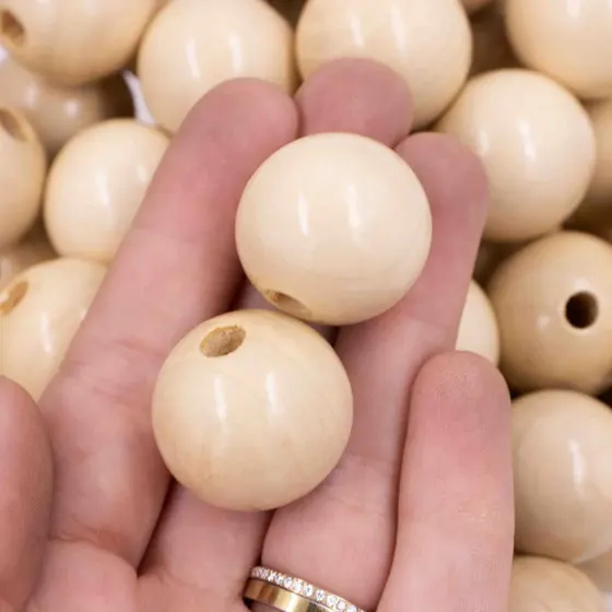 Bola Passante 24Mm Em Madeira Com 500G
