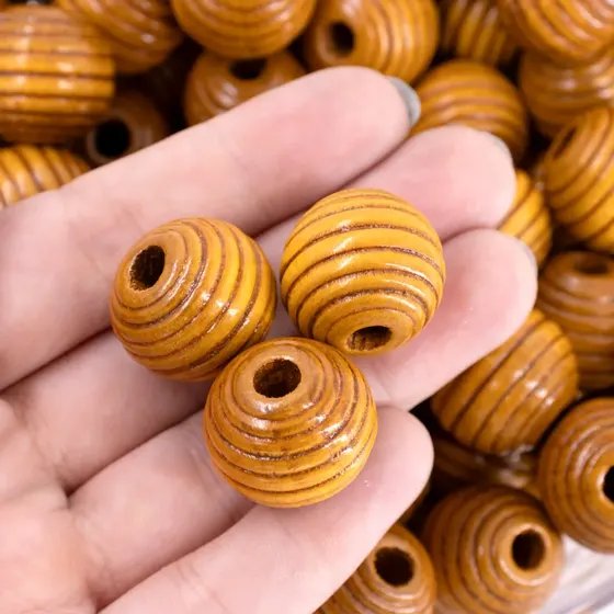 Bola Frisada Passante 20Mm Em Madeira Com 500Gr