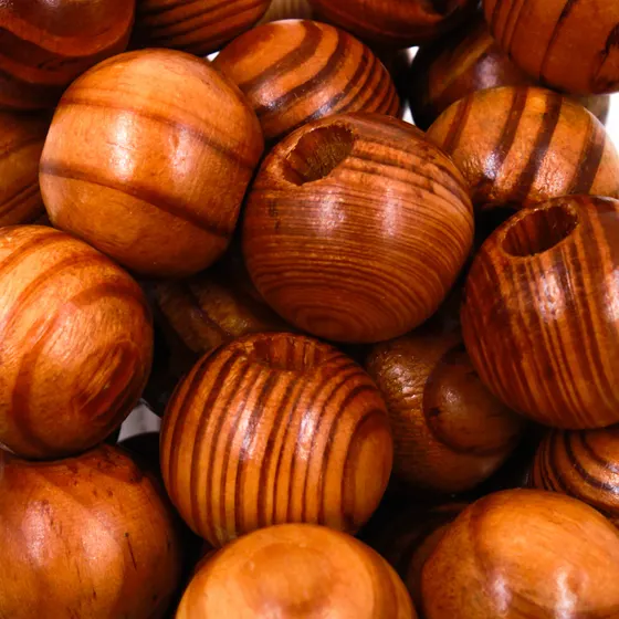 Bola De Madeira Passante 30Mm Com 250G
