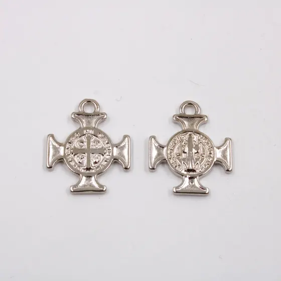 Pingente Sao Bento 23X19Mm Em Zamac Com 100Gr