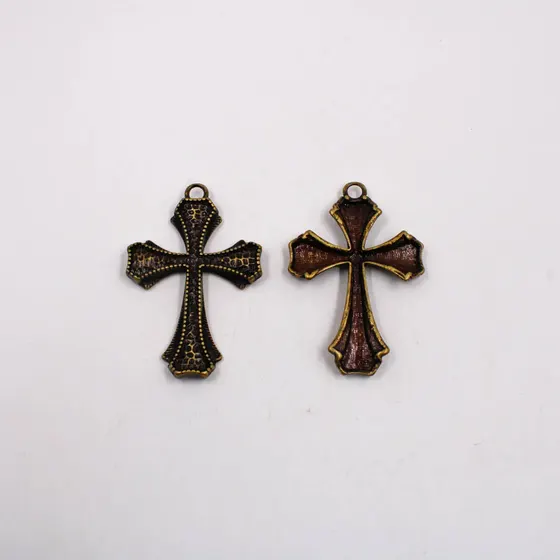 Pingente Cruz Trabalhada 64X41Mm Em Zamac Com 02 Pecas - Ouro Velho