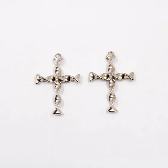 Pingente Cruz Torcida 43X30Mm Em Zamac Com 12 Pecas - Niquel