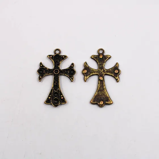 Pingente Cruz Trabalhada 48X30Mm Em Zamac Com 12 Pecas - Ouro Velho