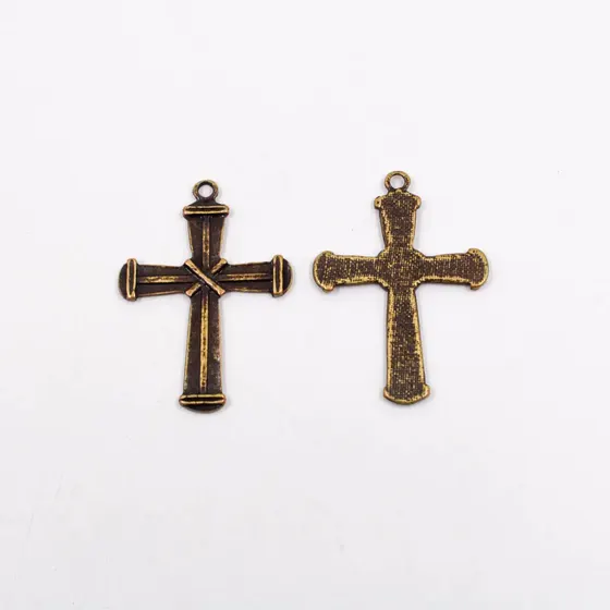 Pingente Cruz Trabalhada 45X32Mm Em Zamac Com 12 Pecas - Ouro Velho