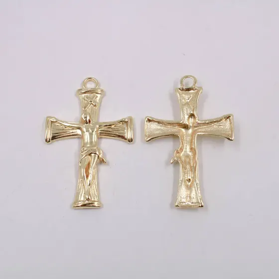 Pingente Cataforetico Crucifixo 64X41Mm Em Zamac Com 02 Pecas - Dourado