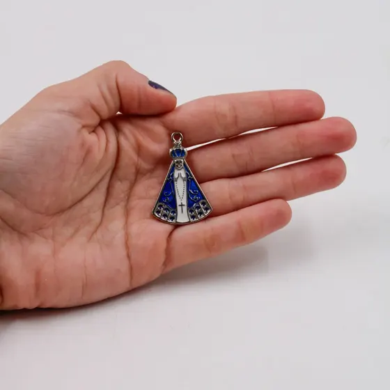 Pingente Cataforetico Resinado Nossa Senhora Aparecida 38X24Mm Em Zamac Com 04 Pecas - Niquel