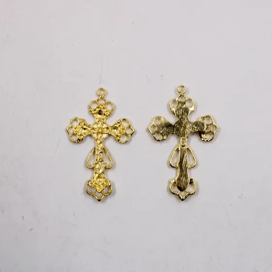 Pingente Cruz Trabalhada 52X33Mm Em Zamac Com 12 Pecas - Dourado