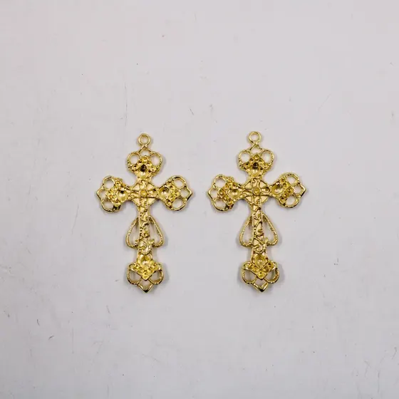 Pingente Cruz Trabalhada 52X33Mm Em Zamac Com 12 Pecas - Dourado