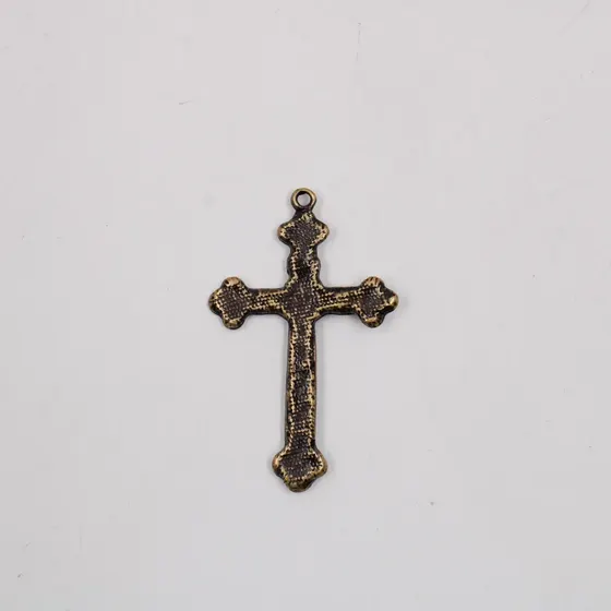 Pingente Cruz Trabalhada 52X33Mm Em Zamac Com 12 Pecas - Ouro Velho