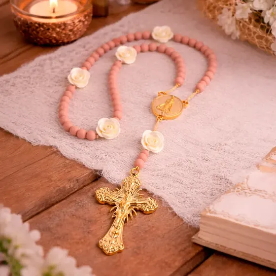 Pingente Cataforetico Crucifixo Trabalhado 50X28Mm Em Zamac Com 07 Pecas - Dourado