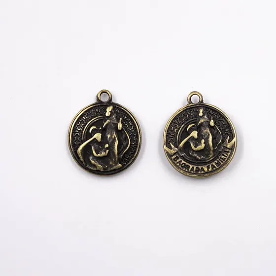 Pingente Medalha Sagrada Familia 24Mm Em Zamac Com 12 Pecas - Ouro Velho