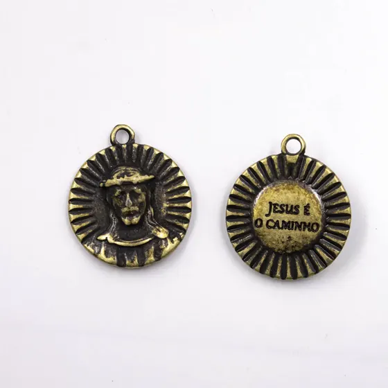 Pingente Medalha Jesus E O Caminho 29X25Mm Em Zamac Com 06 Pecas - Ouro Velho