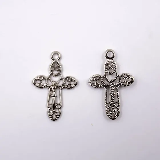 Pingente Crucifixo Vazado 32X21Mm Em Zamac Com 24 Pecas - Niquel