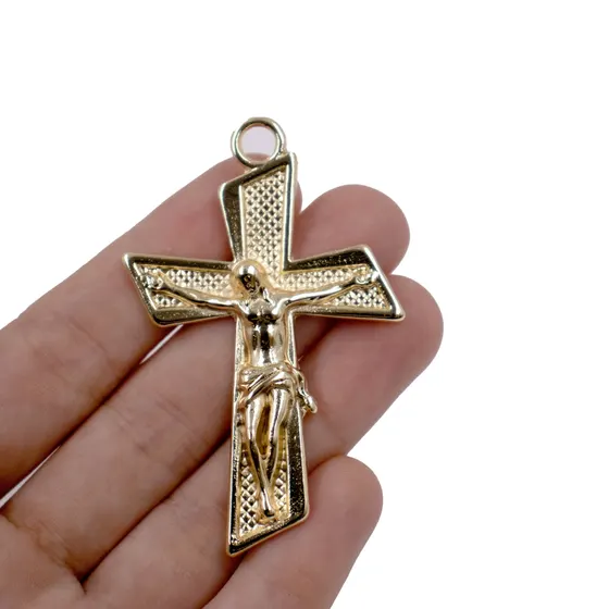 Pingente Cataforetico Crucifixo 63X42Mm Em Zamac Com 02 Pecas - Dourado