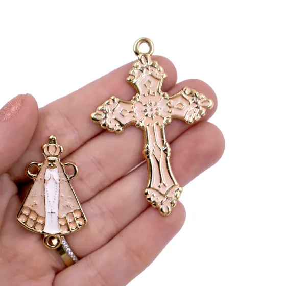 Kit Cruz E Entremeio N.Senhora Para Terco Em Zamac Com 03 Pares