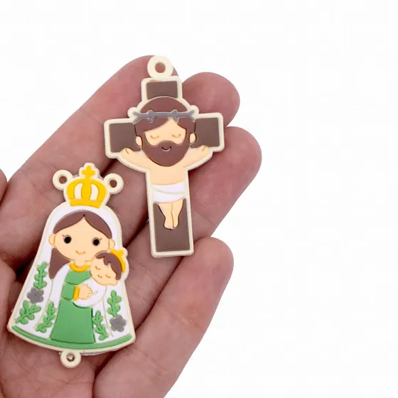 Kit Aplique Para Terco Nossa Senhora De Nazare E Cruz 50Mm Emborrachado Com 50 Pecas - Amarelo Bebe