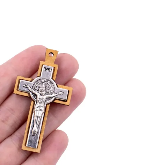 Pingente Crucifixo Inri 54X30Mm Em Madeira Com 20 Pecas