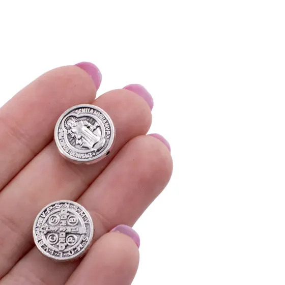 Entremeio Medalha Sao Bento 14Mm Em Zamac Com 250G