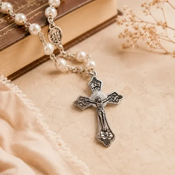 Pingente Crucifixo 22X34Mm Em Zamac Com 250G