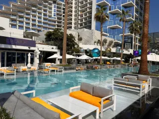 FIVE PALM JUMEIRAH SOCIAL POOL - POOL AND BEACH VENUE - 01:00 PM - MON