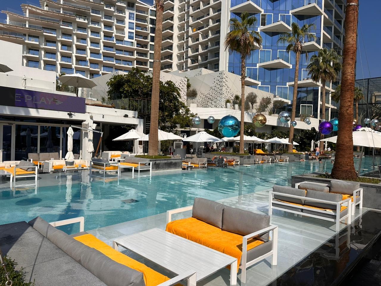 FIVE PALM JUMEIRAH SOCIAL POOL - POOL AND BEACH VENUE - 01:00 PM - MON