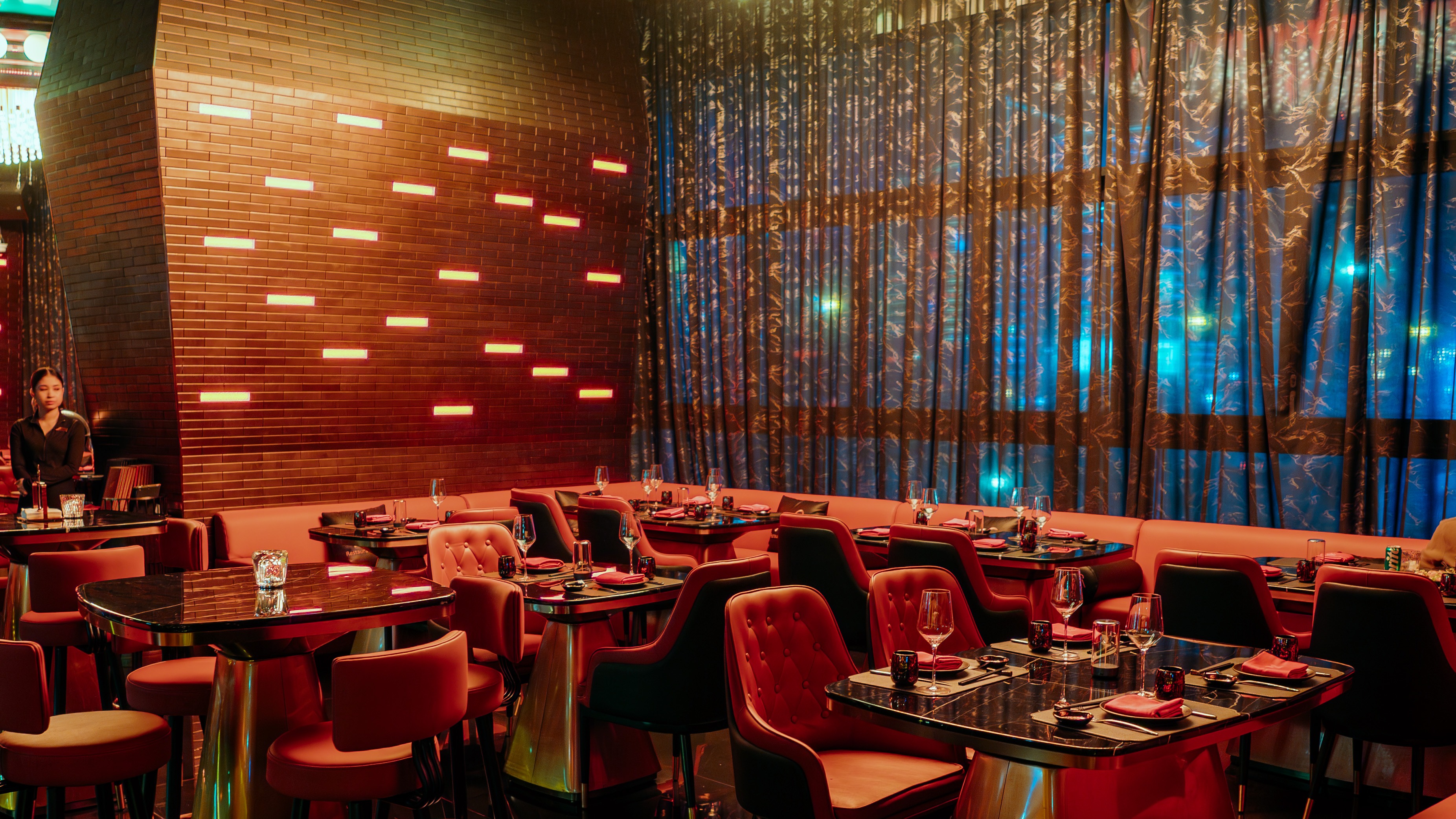 JUYI Lounge & Bar