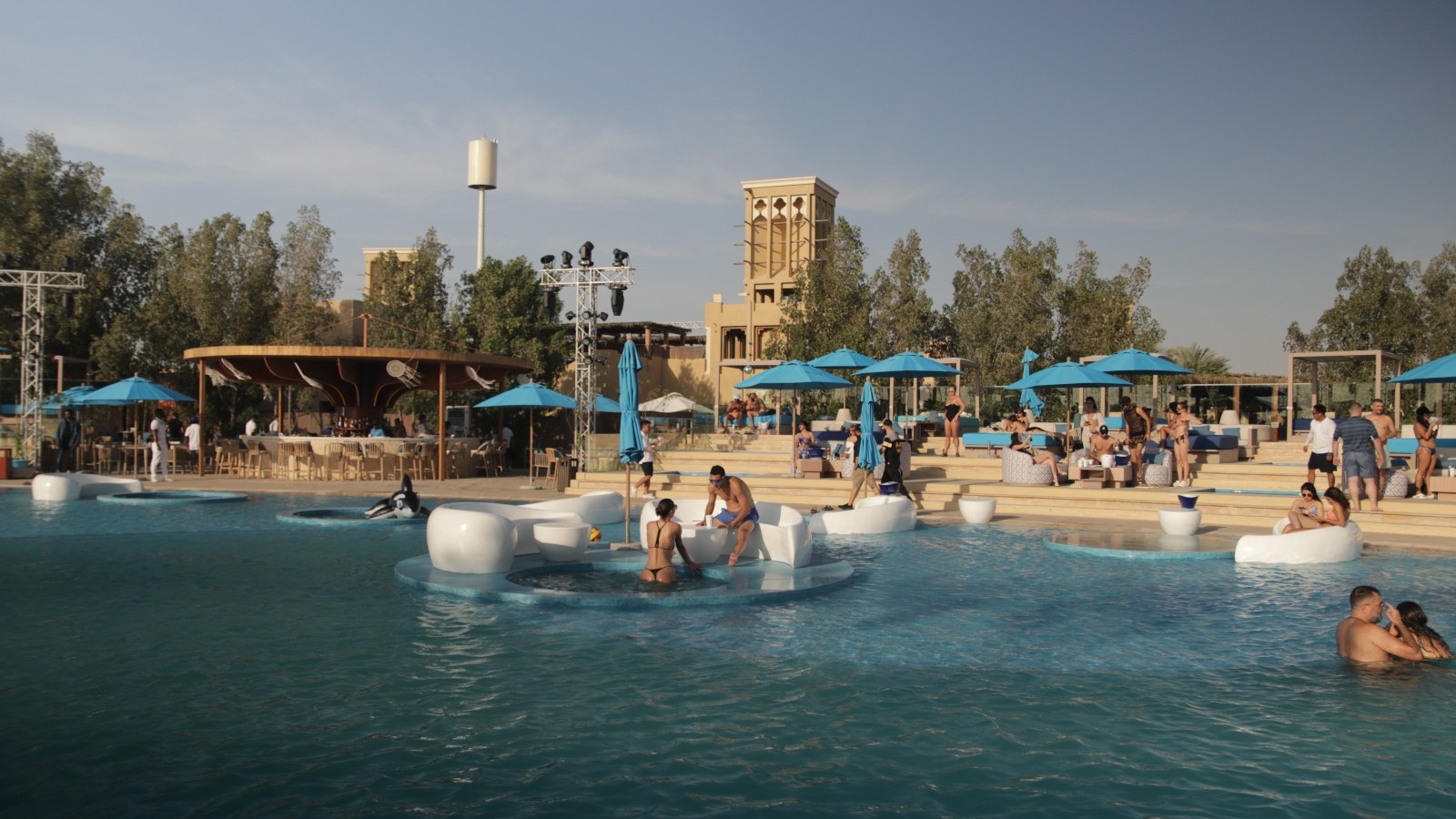 SKY Oasis Desert Resort