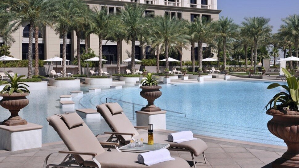 Versace La Piscina