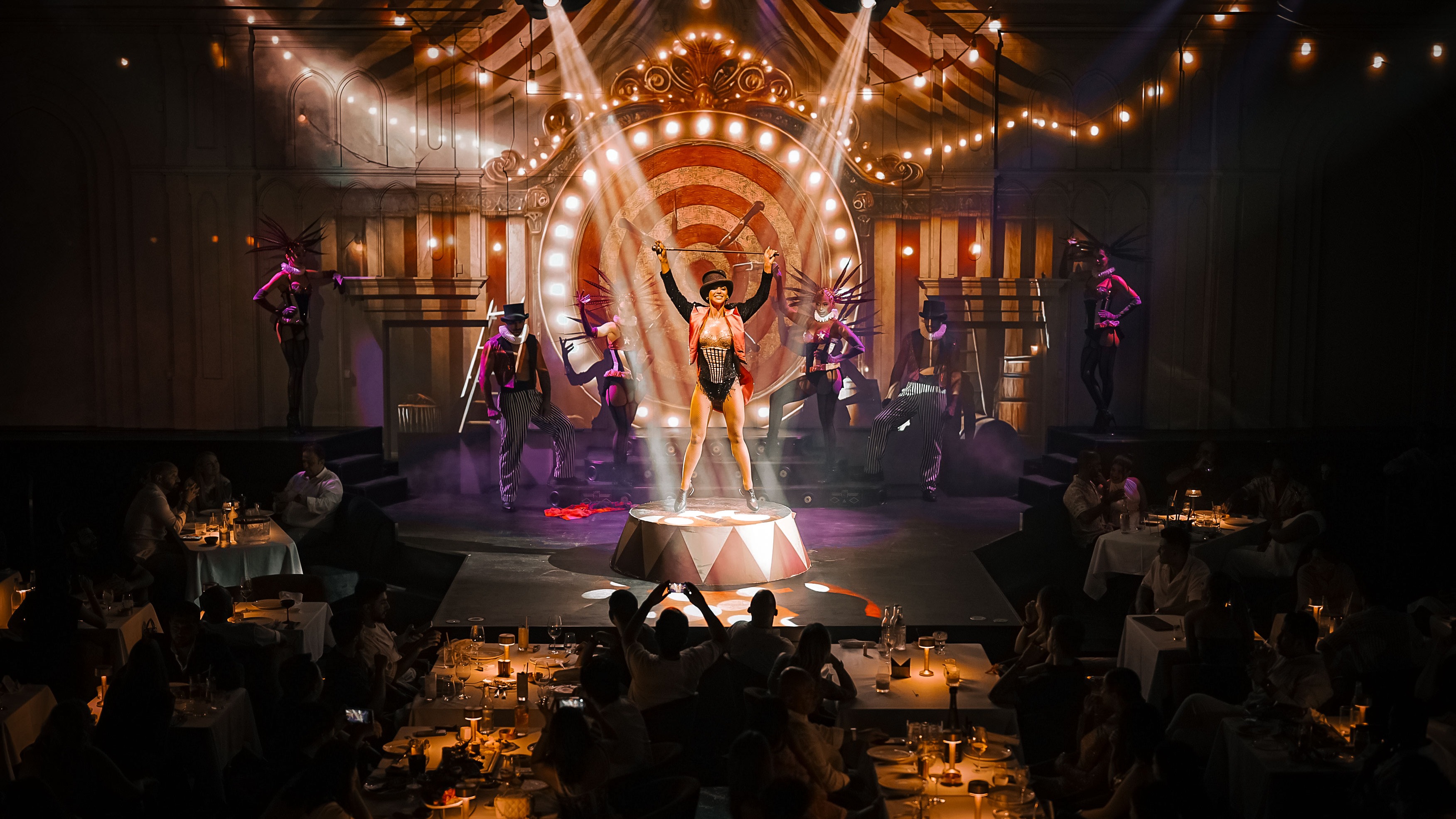 DREAM Dinner Show Dubai