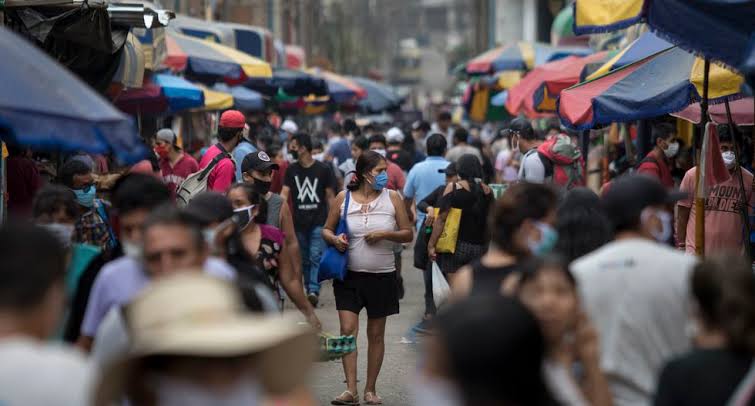 Perú es el quinto país con más contagios por COVID-19