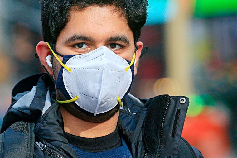 Uso de doble mascarilla debe ser  obligatorio para frenar contagios