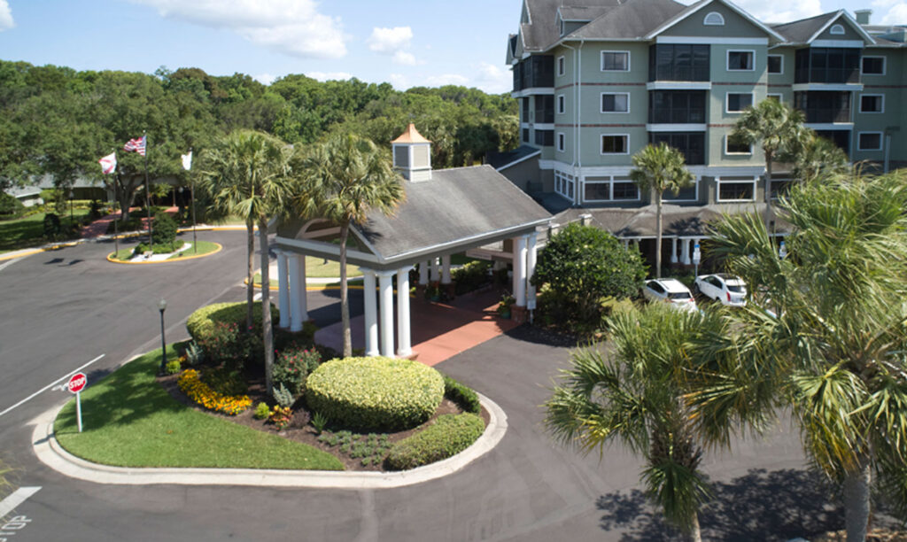 Lake Port Square: Senior Living in Leesburg, FL