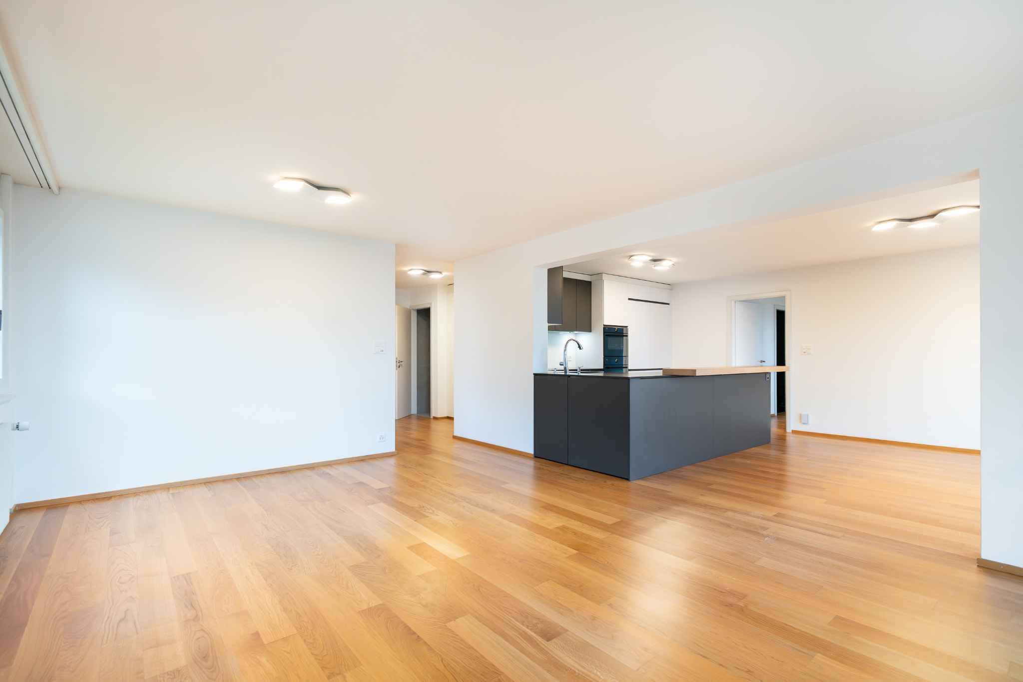 Superbe 5.5 pièces 133 m2 magnifiquement rénové avec grand balcon