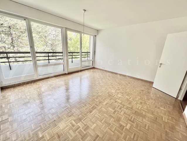 Appartement à louer 8 pièces à 1206 Genève - Genève