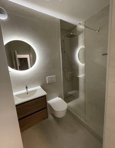 Appartement à louer 4 pièces à 1204 Genève - Genève