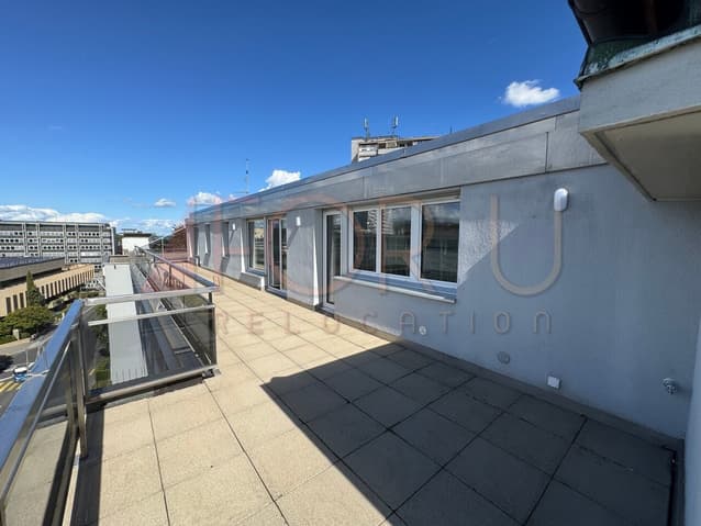 Appartement à louer 6.5 pièces à 1202 Genève - Genève