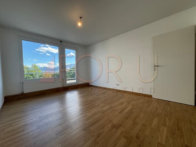 Appartement à louer 6.5 pièces à 1202 Genève - Genève
