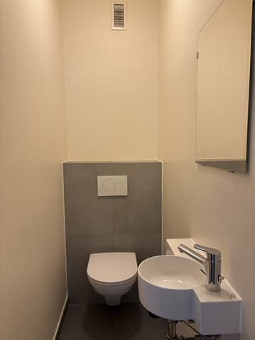 Appartement à louer 7 pièces à 1206 Genève - Genève