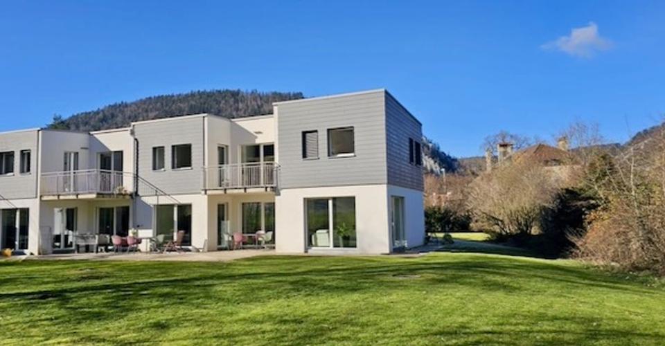 Maison contiguë 9 pièces