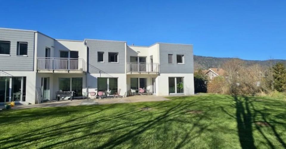 Maison contiguë 9 pièces