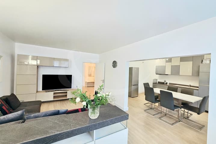 Appartement à vendre 5 pièces à 1220 Les Avanchets - Genève
